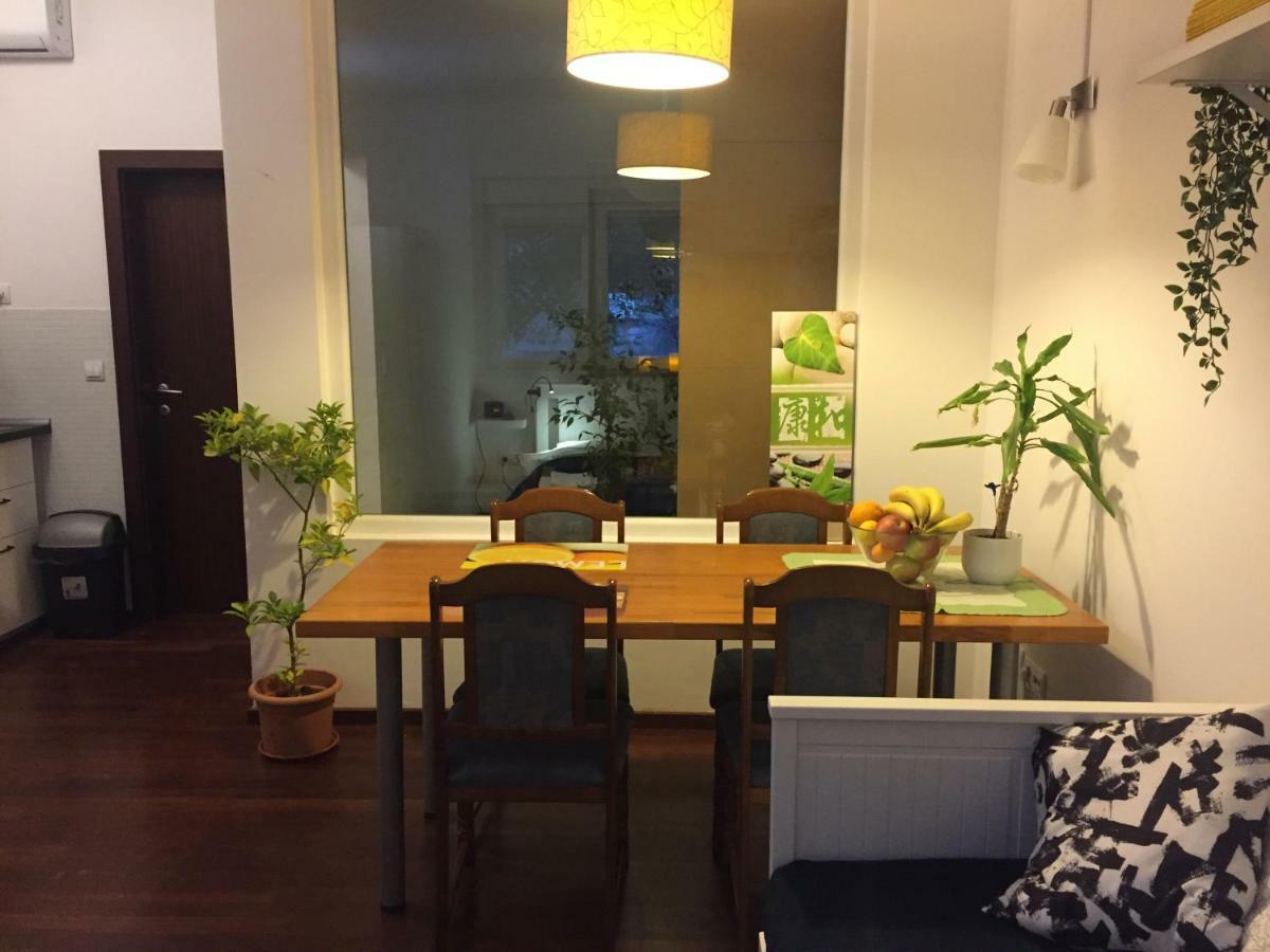 Apartman Ema Apartment ซาเกร็บ ภายนอก รูปภาพ